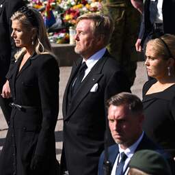 Video | Willem-Alexander, Máxima en Amalia lopen in stoet voor koning Harald
