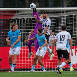 Feyenoord scoort drie keer binnen elf minuten en wint ook derde oefenduel