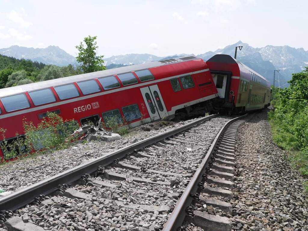 Spoor waar Duitse trein ontspoorde zou deze maand worden gerepareerd