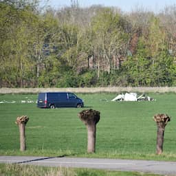 Eén dode bij crash vliegtuigje naast A58 bij Middelburg
