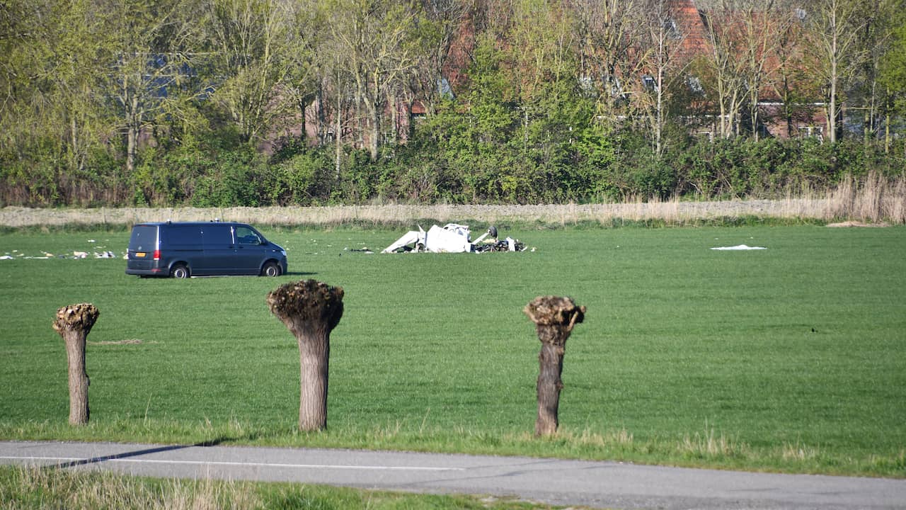 Eén dode bij crash vliegtuigje naast A58 bij Middelburg