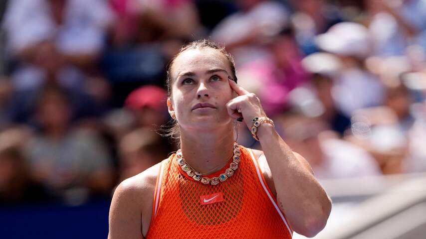Foto bij Titelhoudster Sabalenka onderbreekt partij op US Open vanwege cannabisgeur