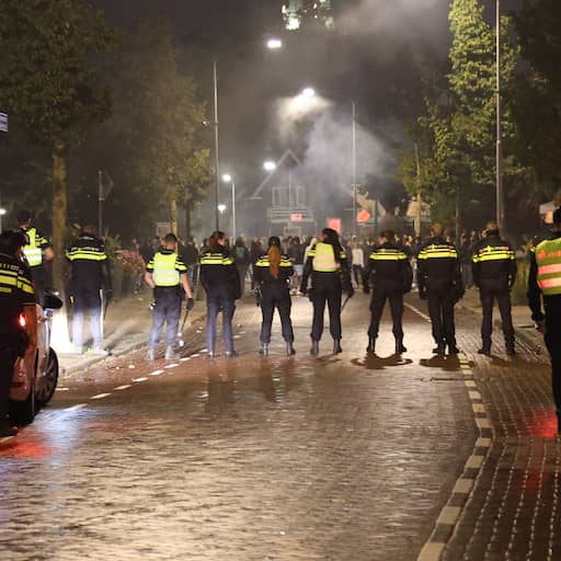 Illustratie bij: Veertien arrestaties bij azc-protest Opheusden, flinke schade aan gemeentehuis