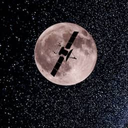 Onderzoekers willen 'kerkhof' op maan waar oude satellieten kunnen neerstorten