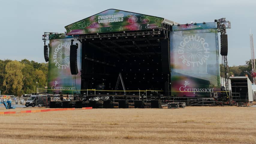 Dode en zes gewonden door vallend bord bij christelijk festival in VK