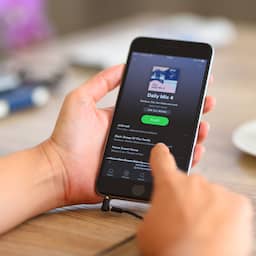 NU+ | Spotify redde muziek van piraterij, maar is zelf niet vrij van kritiek