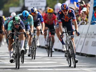 Frits Biesterbos klopt Magnier en Kooij en boekt sensationele sprintzege in China