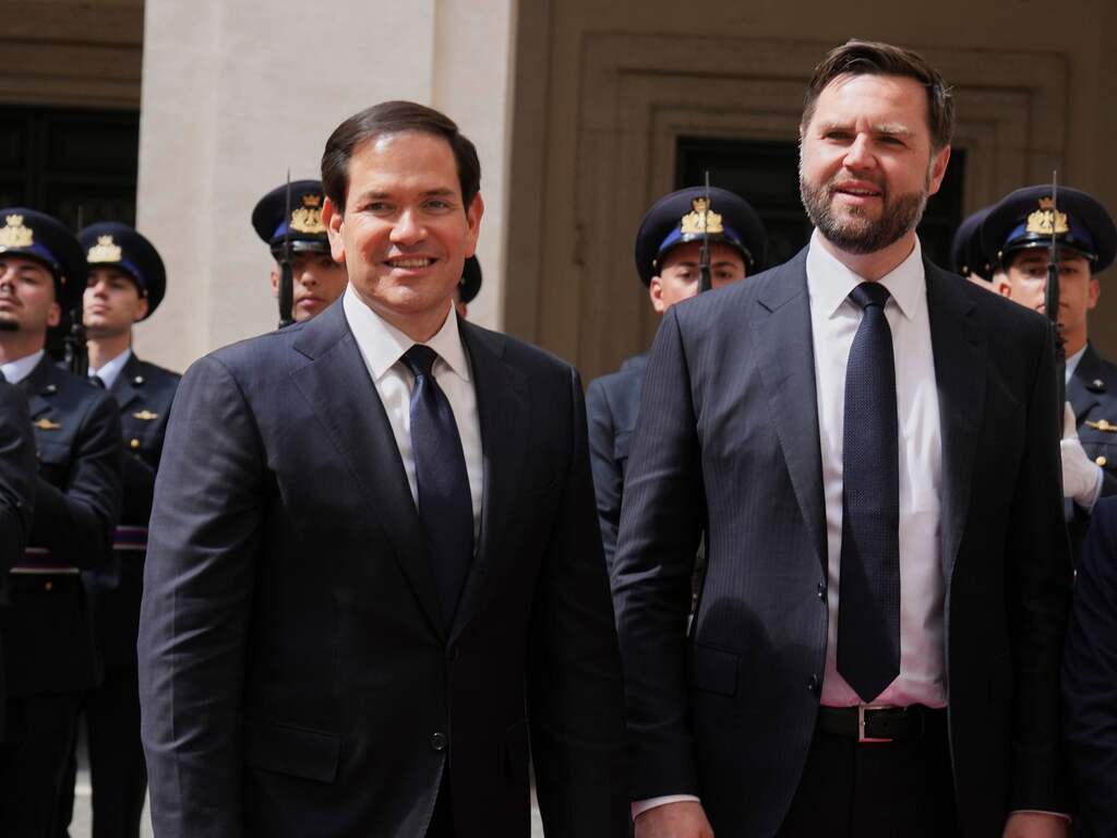 Europese landen voeren overleg met Trump voor diens gesprek met Poetin