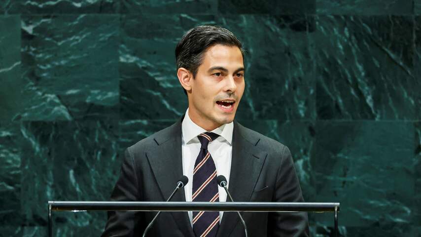 Foto bij Jetten neemt het op voor Strafhof na kritiek Trump: 'Handen ervan af'