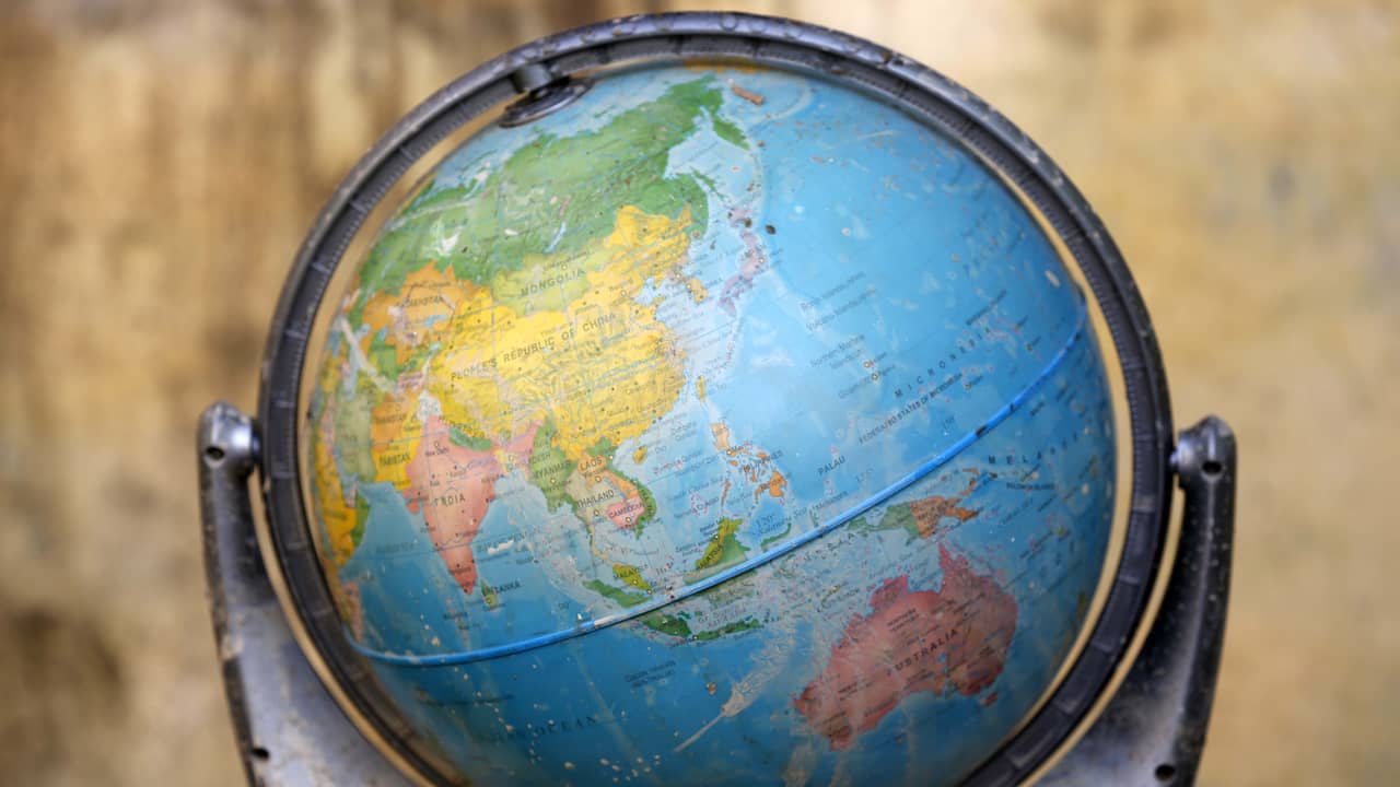 de-wereldkaart-moet-volgens-de-equal-earth-projectie-worden-getoond