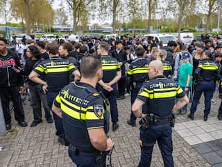 Examenstunt Almere escaleert: scholieren op de vuist en vernielingen aangericht