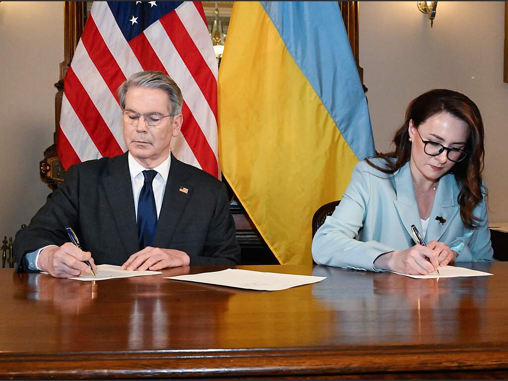 VS en Oekraïne sluiten maanden na ruzie Trump en Zelensky toch mineralendeal