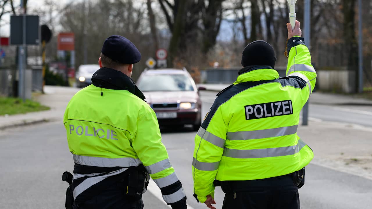 Vanaf maandag Duitse grenscontroles: rijbewijs op zak is niet altijd
