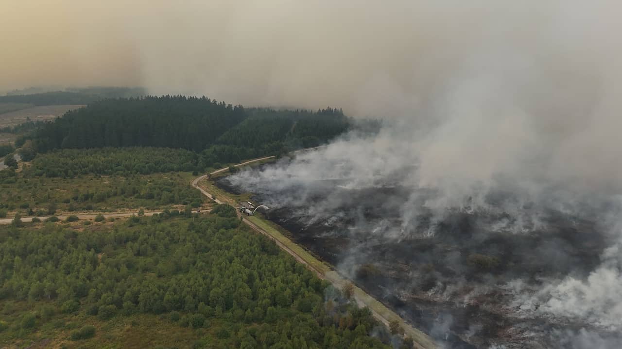 Natuurbrand in België breidt zich uit, Nederlandse helikopters onderweg