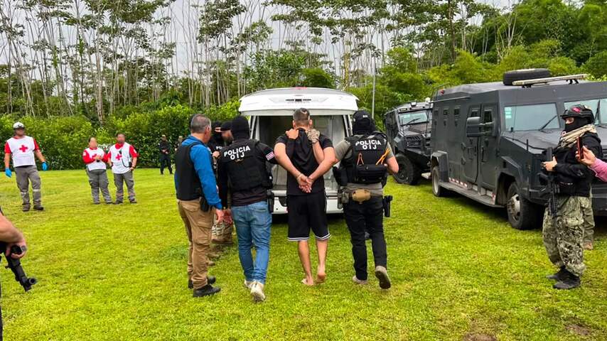 Foto bij Bijna 500 arrestaties, 803 dieren en veel drugs onderschept bij grote politieactie