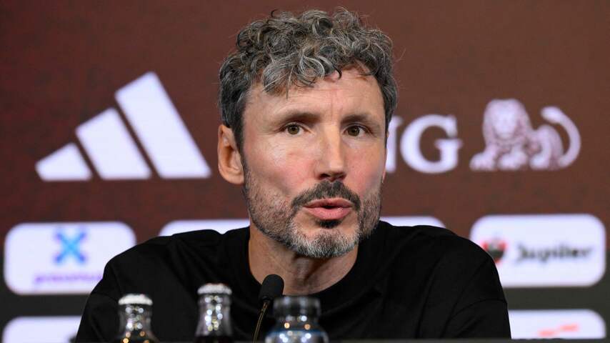 Van Bommel had geen contact met KNVB over bondscoachschap: 'Blij met België'