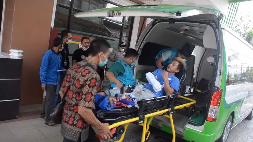 Gewonde na voetbalrellen Indonesië: 'Vrienden zijn verdrukt'