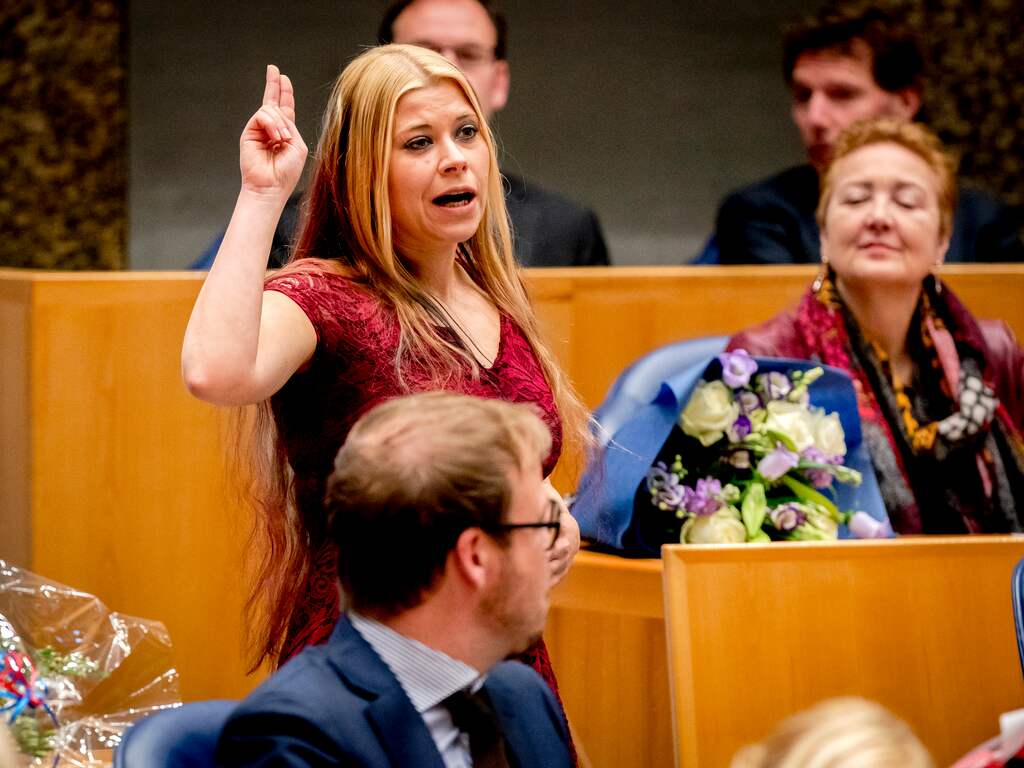 Drie vrouwen mogen dankzij voorkeursstemmen alsnog de Tweede Kamer in