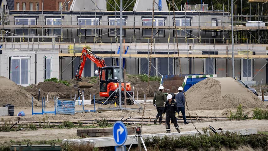 Woningbouw wordt geremd door strijd om personeel met Defensie