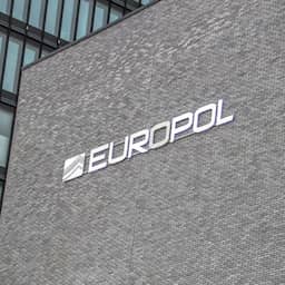 Vier Nederlanders opgepakt bij grote politieactie tegen drugshandel op darkweb