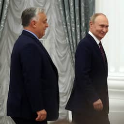 'Muis' Orbán bood volgens uitgelekt verslag aan om 'leeuw' Poetin te helpen