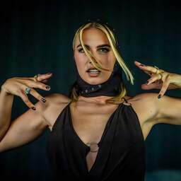 NU+ | Eerste soloshow Maan op Lowlands: ‘Maand lang dag en nacht mee bezig’