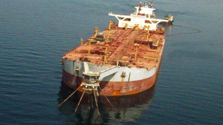 Olietanker bij Jemen is potentiële milieuramp en troefkaart voor rebellen