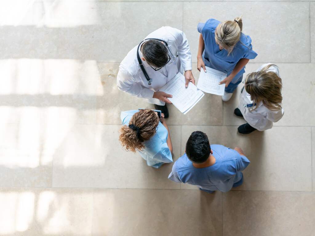 Organisaties ActiZ en Zorgthuisnl stemmen toch in met zorgakkoord