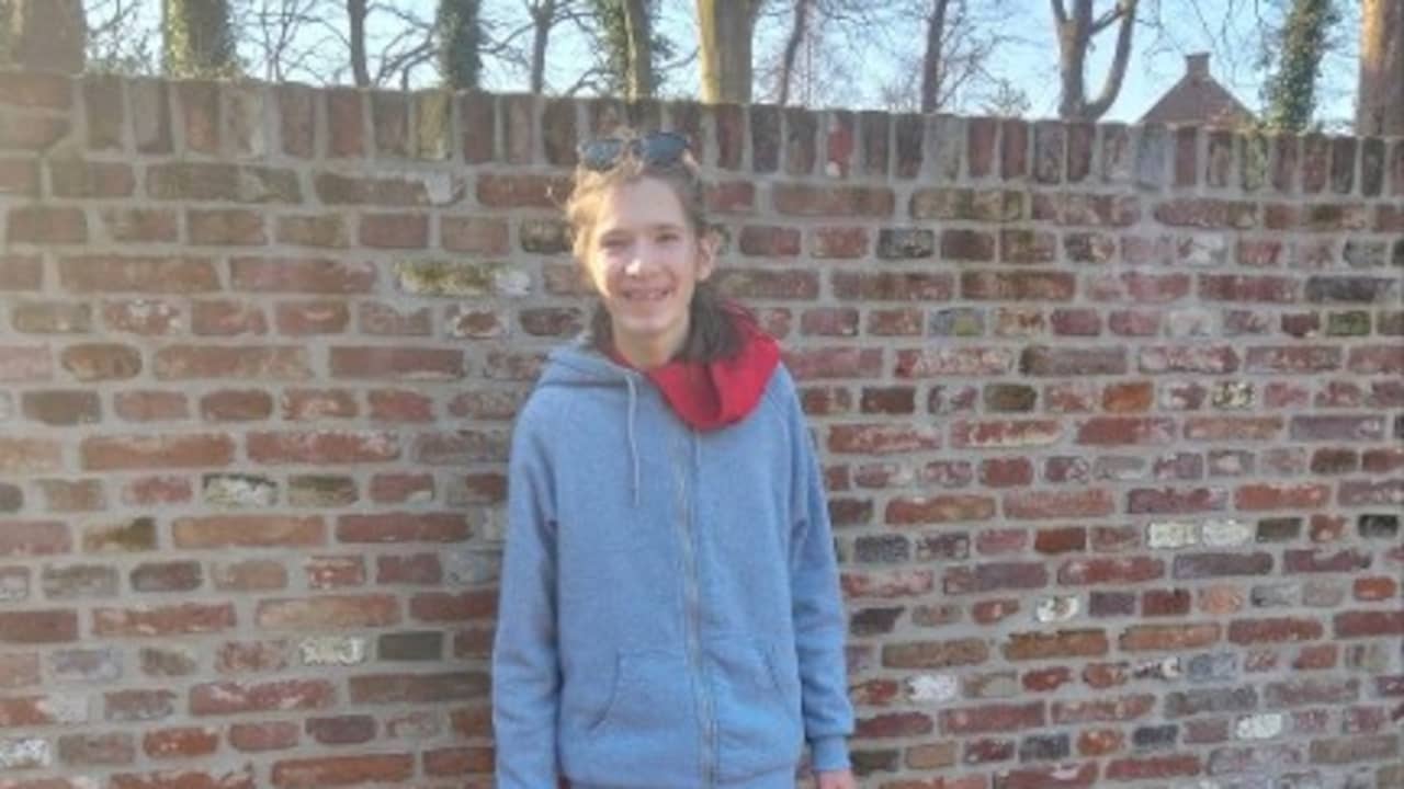 Honderden vrijwilligers zoeken bij Beverwijk naar vermiste jongen uit Oekraïne