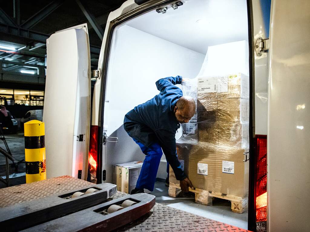 Nederland wil coronavaccins lenen aan Bulgarije en andere 'achterlopers' in EU