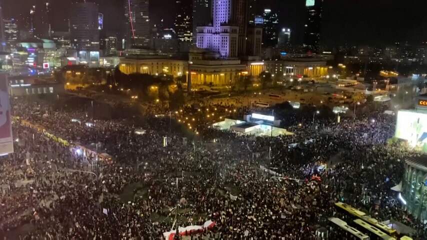 Grootste protest in decennia: Polen demonstreert tegen abortuswet