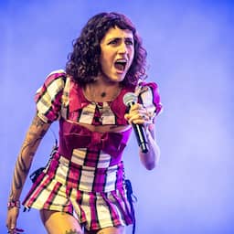 Sophie Straat vraagt witte mannen op Lowlands 'vooraan te staan in debat'