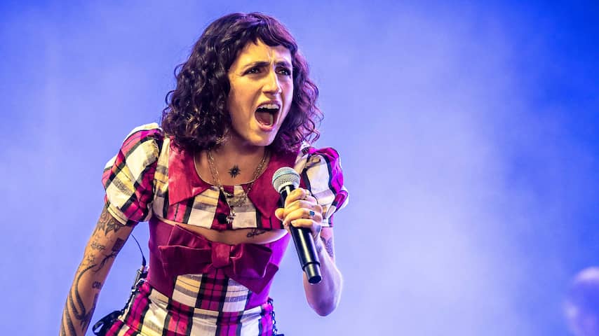 Sophie Straat vraagt witte mannen op Lowlands 'vooraan te staan in debat'