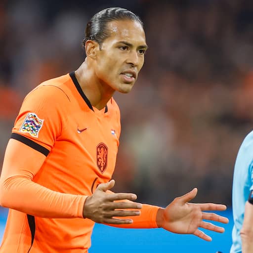 Illustratie bij: Oranjecaptain Van Dijk snapt niets van afgekeurde goal: 'Brobbey deed niks'