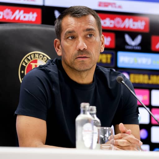 Van Bronckhorst snapt gevoeligheid van transfer Geertruida: 'Hij is Feyenoorder'