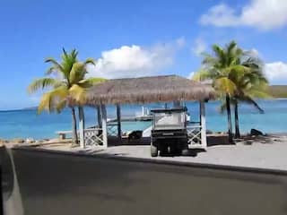 Nieuwe beelden vanuit golfkar over privé-eiland Jeffrey Epstein