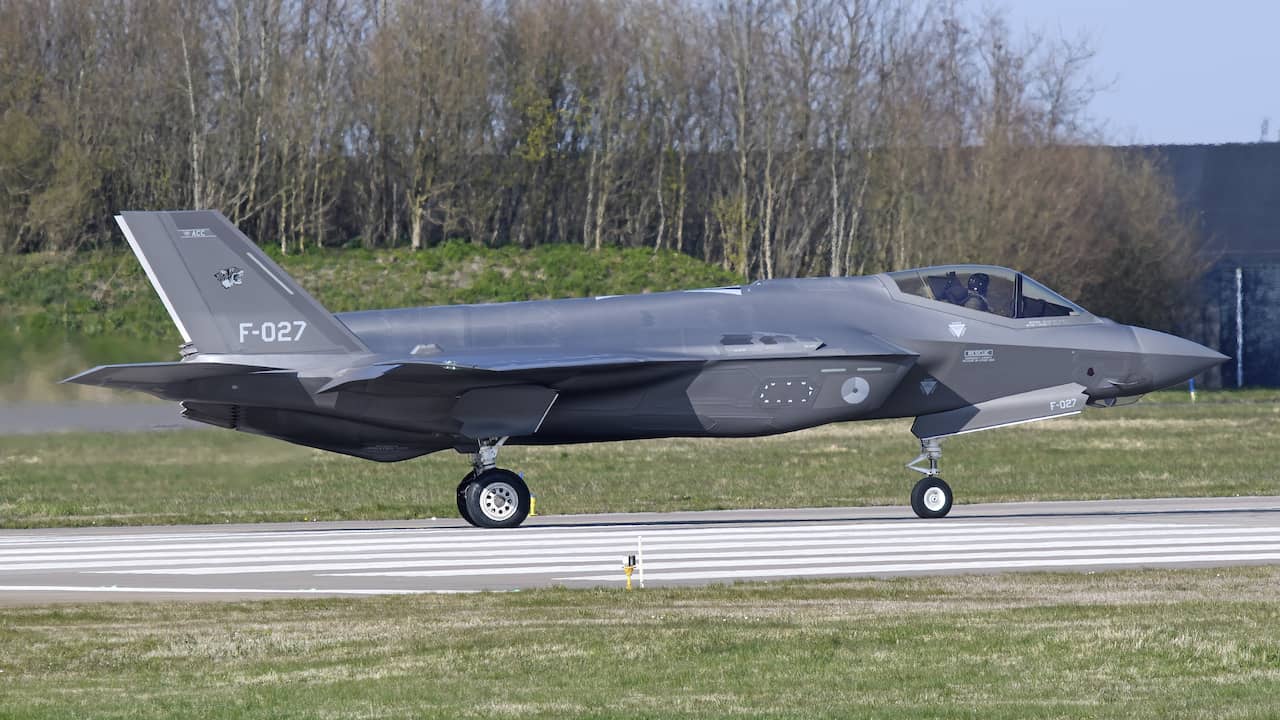 F-35's in Volkel gingen zondag vanwege drone lucht in: 'Vormde geen dreiging'