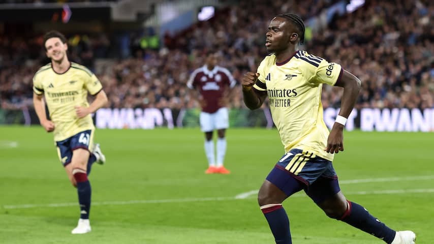 Arsenal behoudt perfecte score in Premier League met nipte zege op Aston Villa
