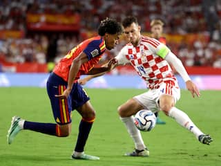 PSV'er Perisic vraagt al in rust om shirt Yamal: 'Droom van zoon waargemaakt'