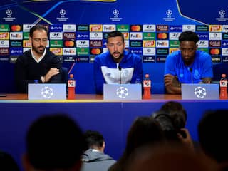 Porto-coach Farioli verwacht zwaar duel met PSV: 'Hun cijfers zijn indrukwekkend'