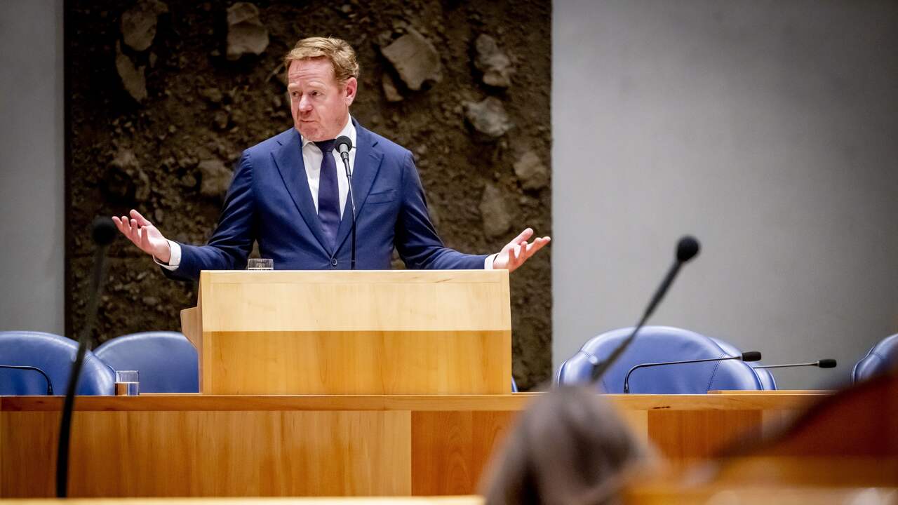 Foto bij Minister trekt boetekleed aan: 'Indruk gewekt dat ik aangiftecijfers bagatelliseer'