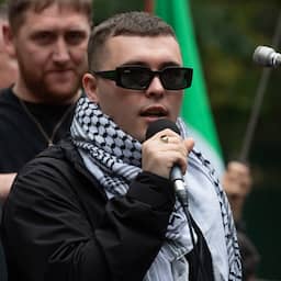 Britse justitie gaat in beroep tegen besluit in terreurzaak Kneecap-rapper