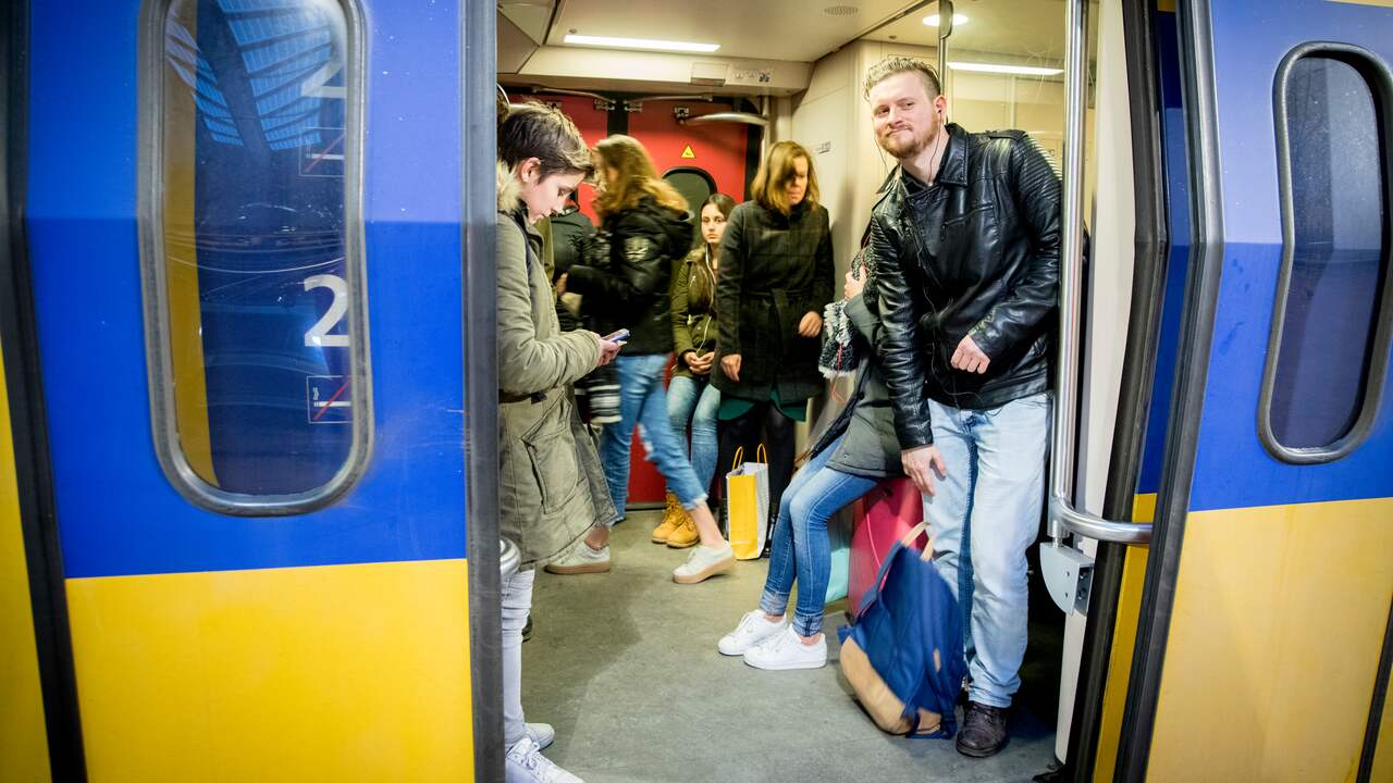 NS start proef met zes treinen per uur tussen Utrecht en Amsterdam
