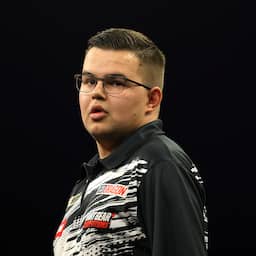 Van Veen en Van Gerwen nemen met nederlaag afscheid van Premier League