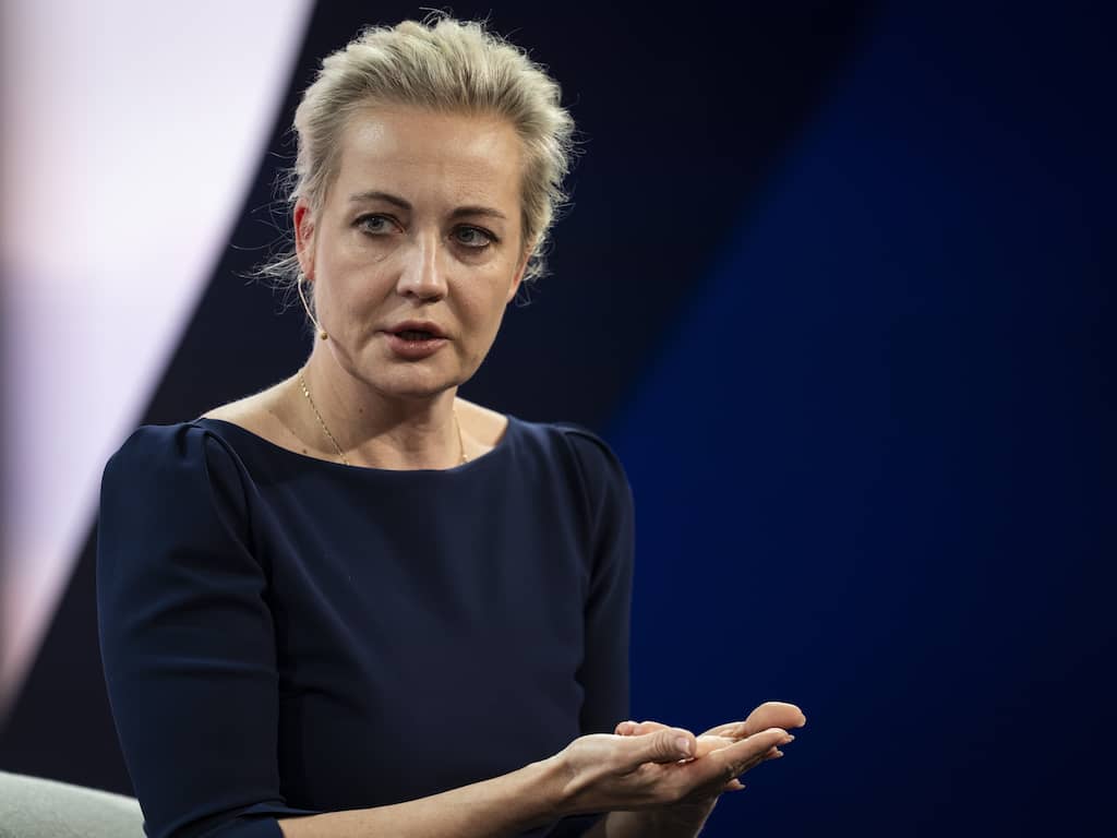 Weduwe Navalny wil president van Rusland worden 'als de tijd rijp is'