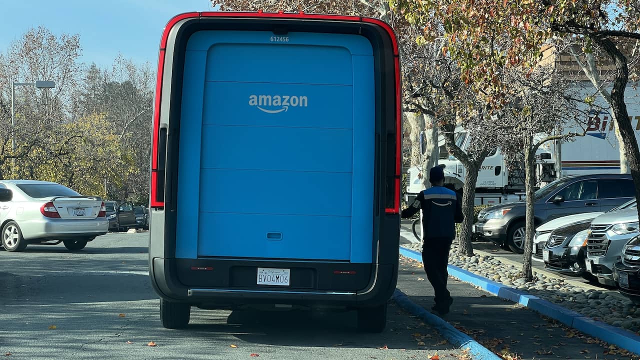 Amazon zet meer dan achttienduizend medewerkers op straat | Economie ...