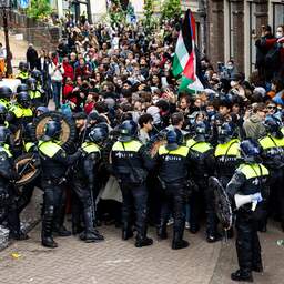 Universiteit van Amsterdam doet aangifte wegens blokkade Binnengasthuisterrein