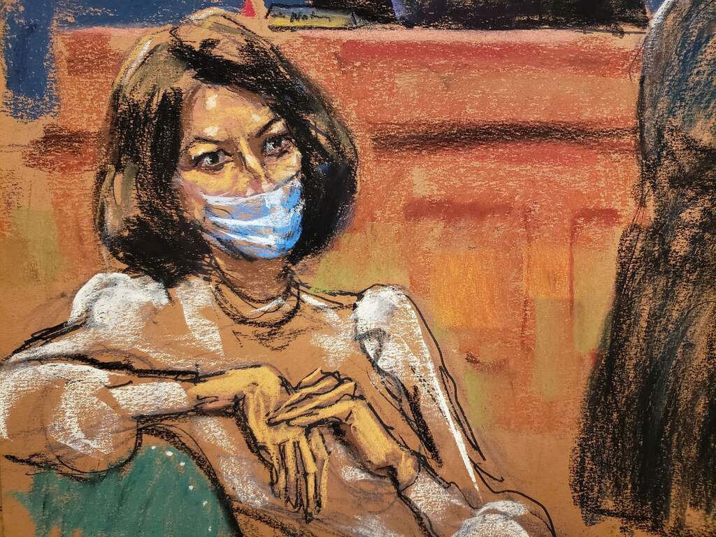 Ghislaine Maxwell volgens aanklager 'bij elk detail betrokken' in huize Epstein