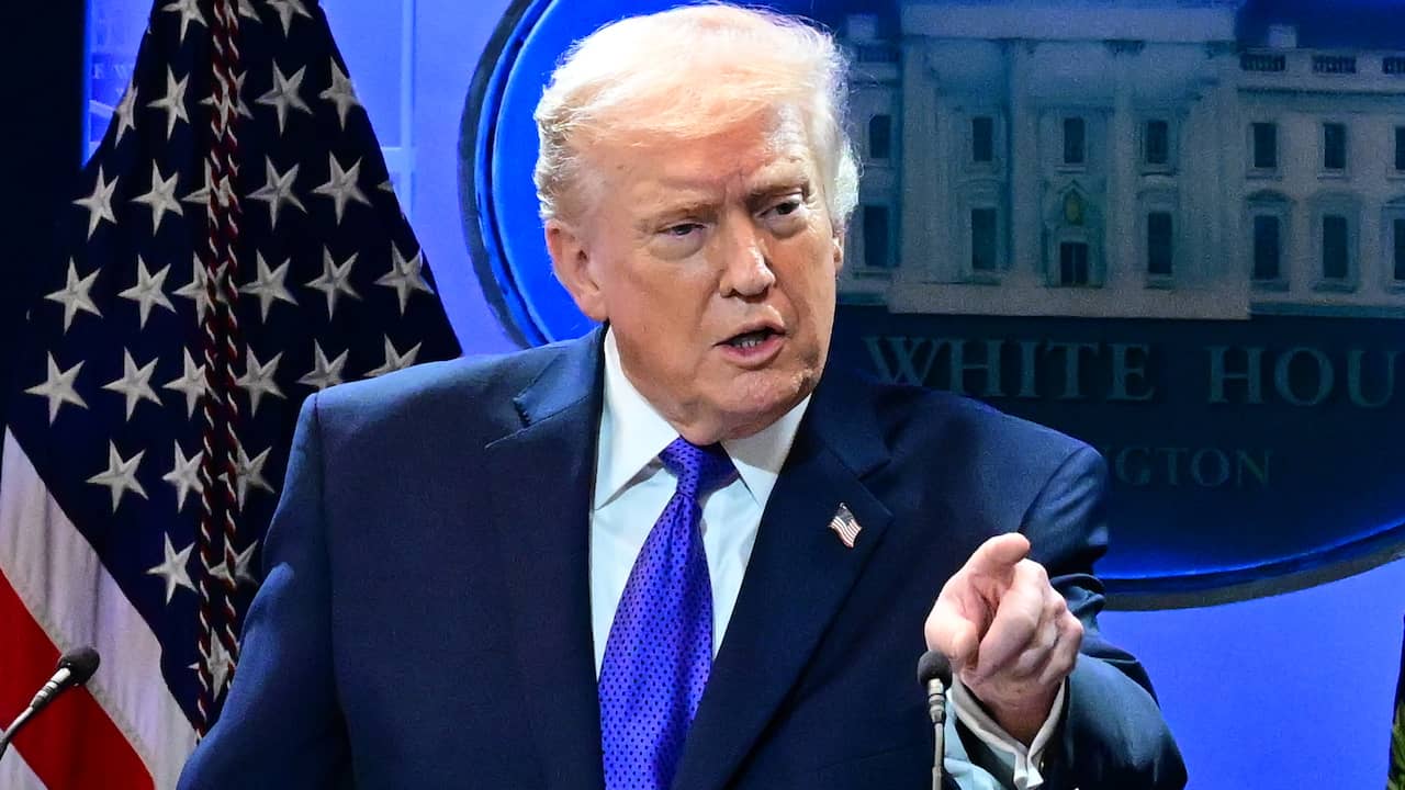 Trump verhoogt wereldwijde importheffingen al van 10 naar 15 procent |  Economie | NU.nl
