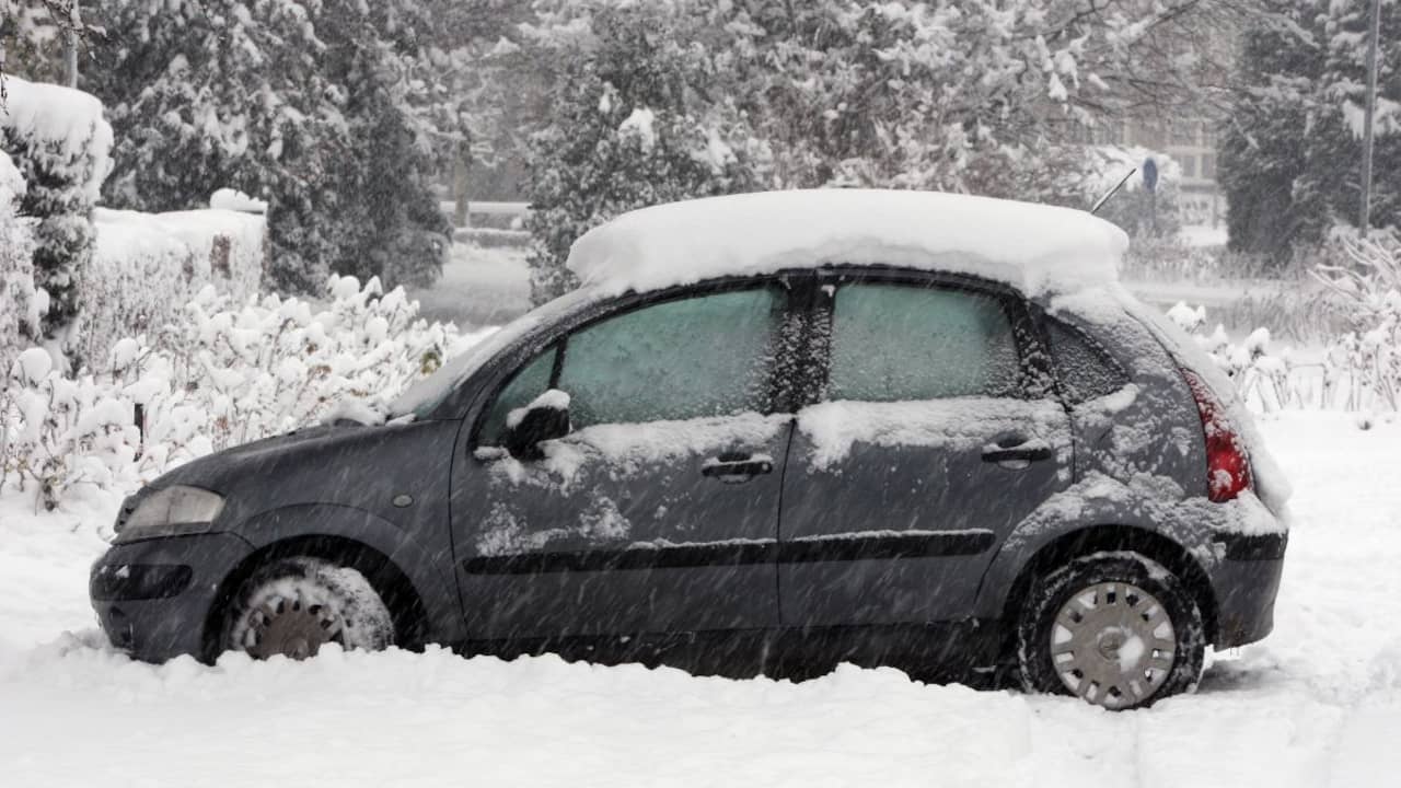 Zo komt jouw auto deze winter goed beslagen ten ijs | Onderweg | NU.nl